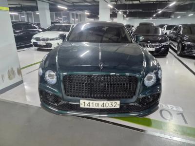 2023 Bentley Flying Spur