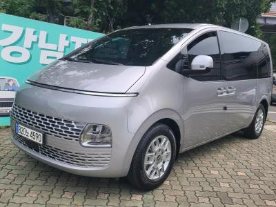 2025 Hyundai Staria