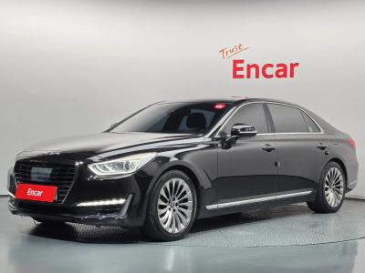 2018 Genesis EQ900