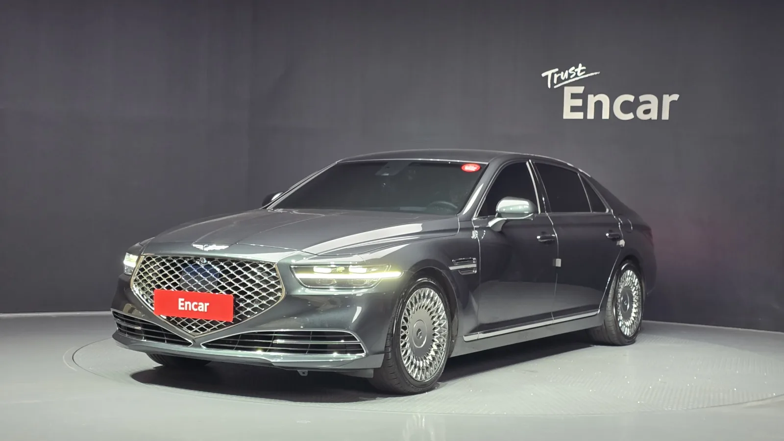 2019 Genesis G90
