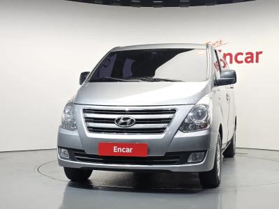 2017 Hyundai Starex