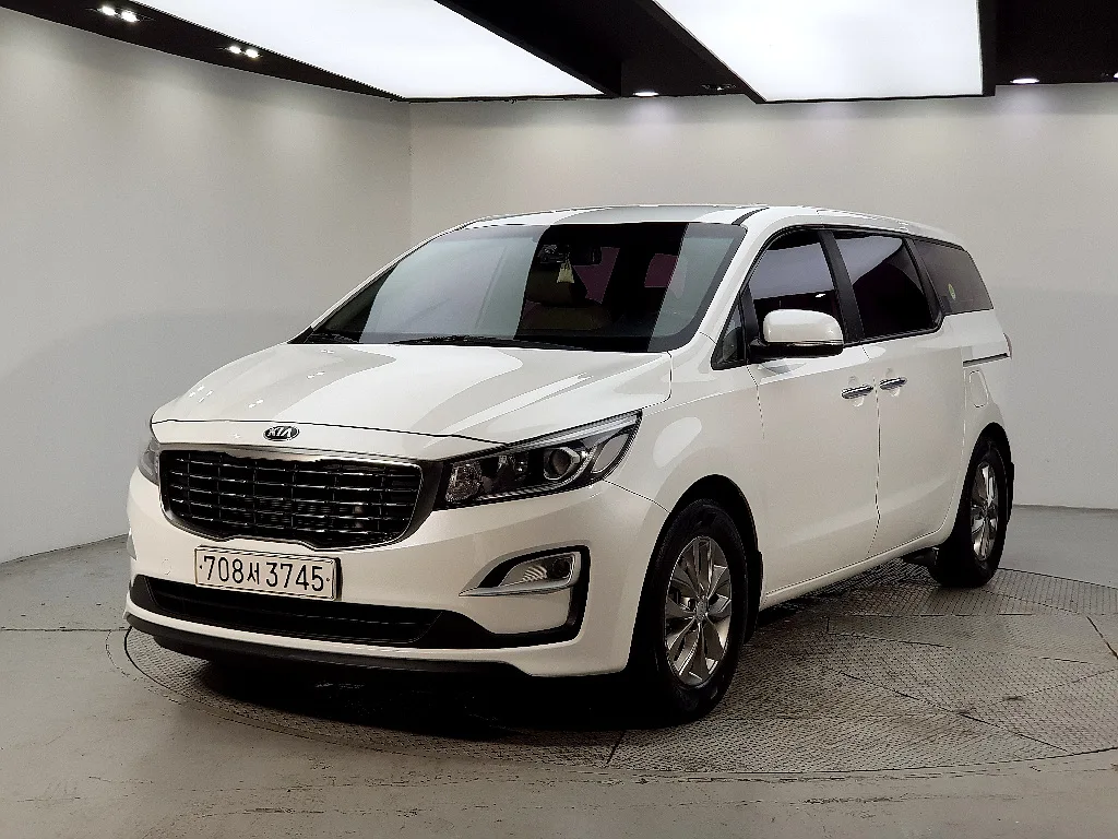 2020 Kia Carnival