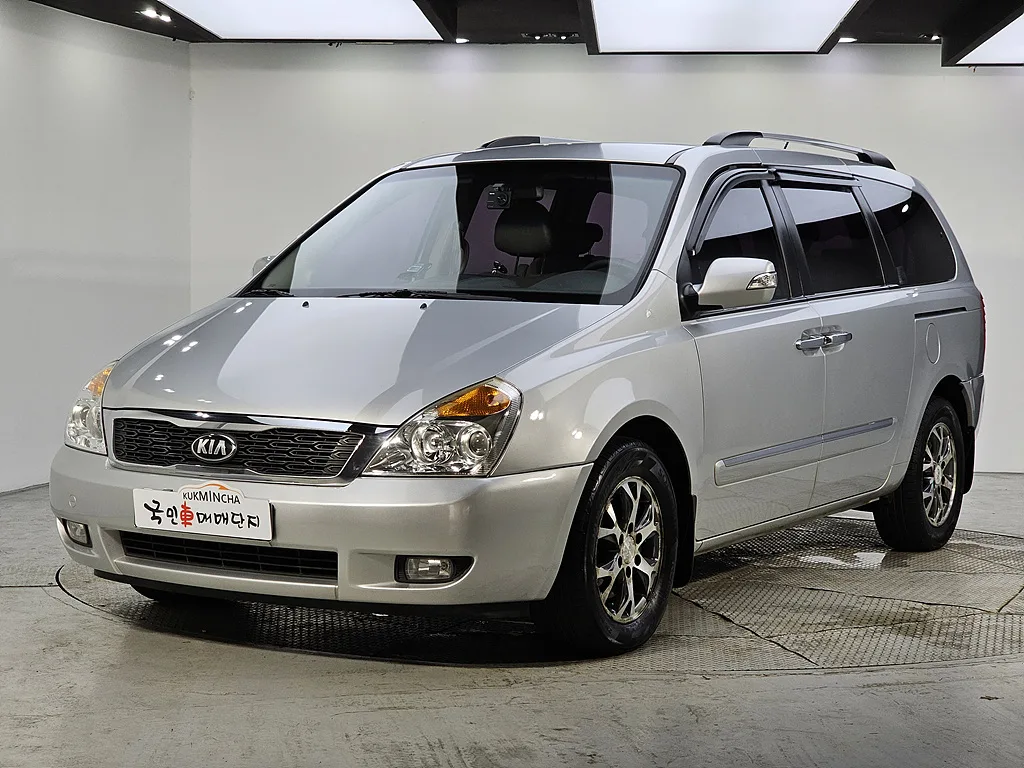 2014 Kia Carnival