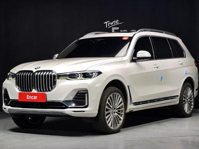 2022 BMW X7