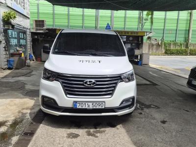 2020 Hyundai Starex