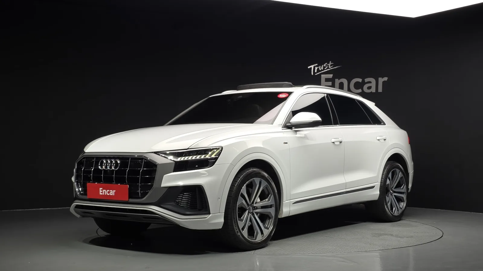 2021 Audi Q8