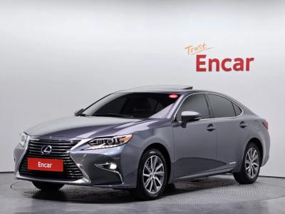 2018 Lexus ES