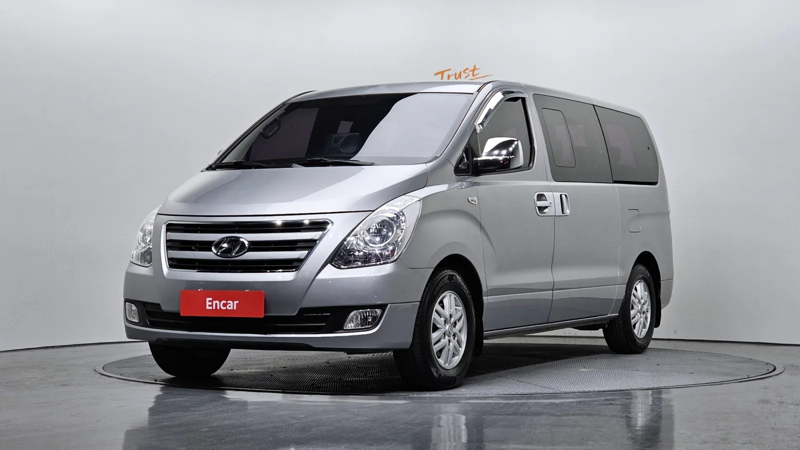 2016 Hyundai Starex