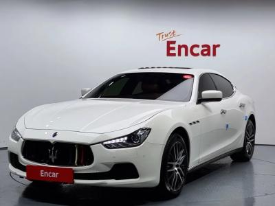 2016 Maserati Ghibli
