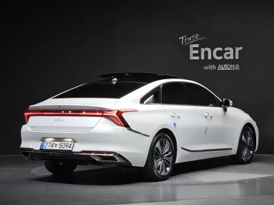 2022 Kia K8