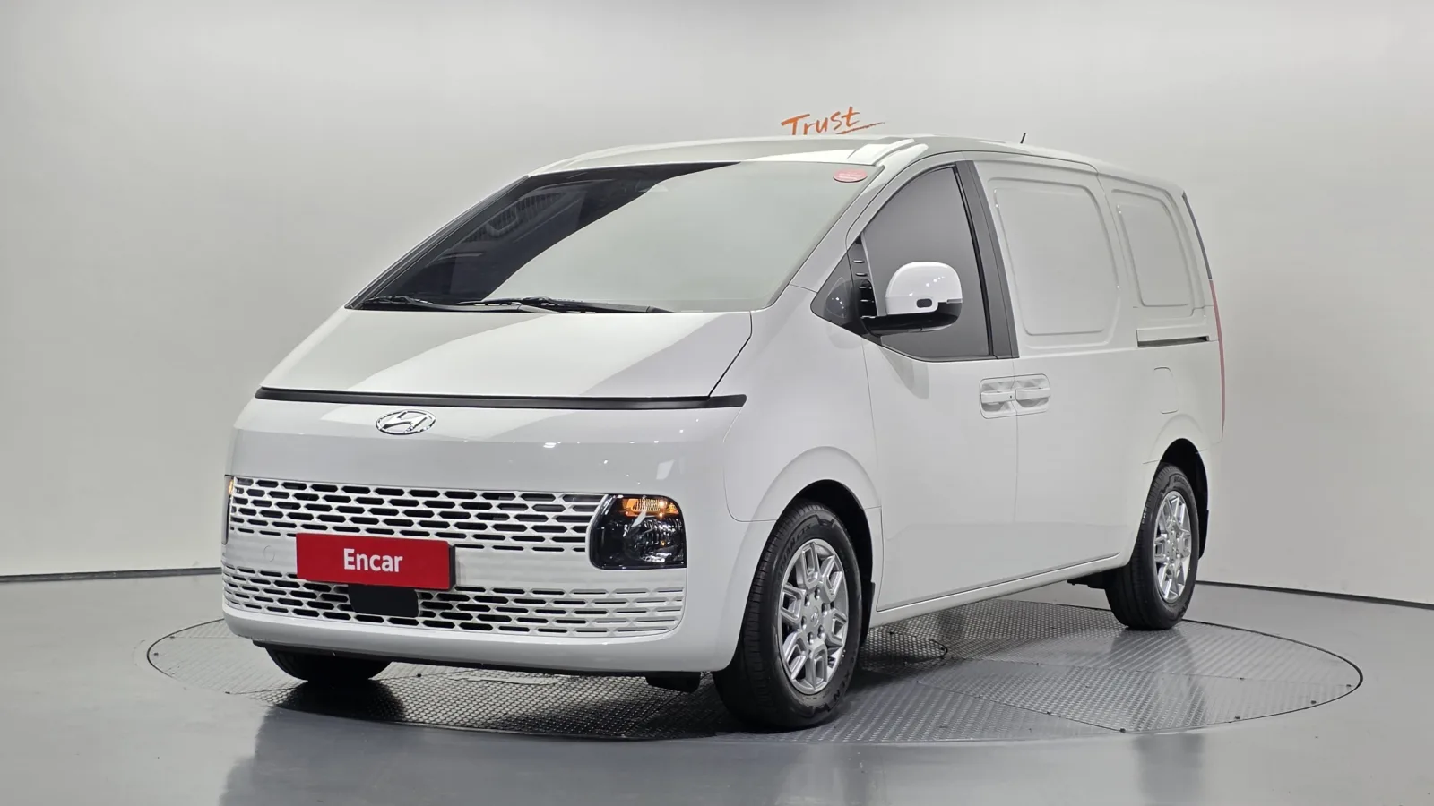 2022 Hyundai Staria