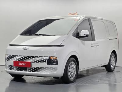 2022 Hyundai Staria