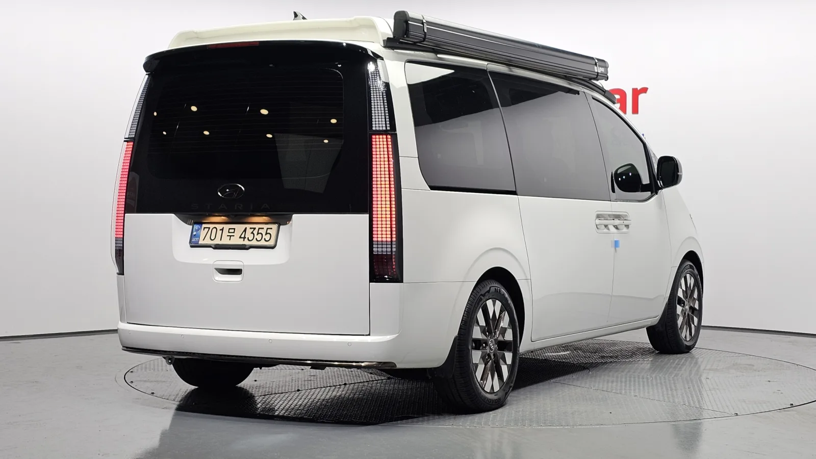 2023 Hyundai Staria