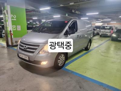 2017 Hyundai Starex