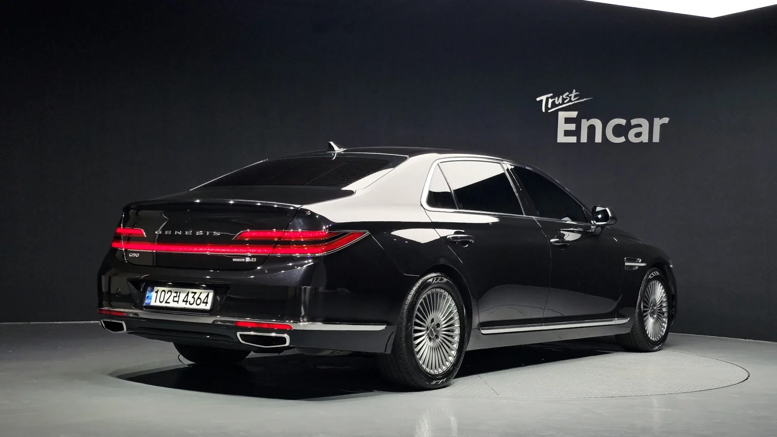 2019 Genesis G90