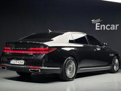 2019 Genesis G90