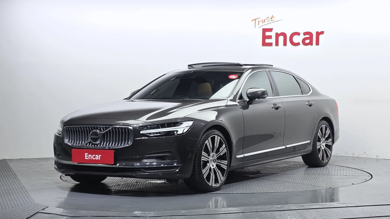 2023 Volvo S90