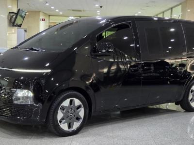 2022 Hyundai Staria