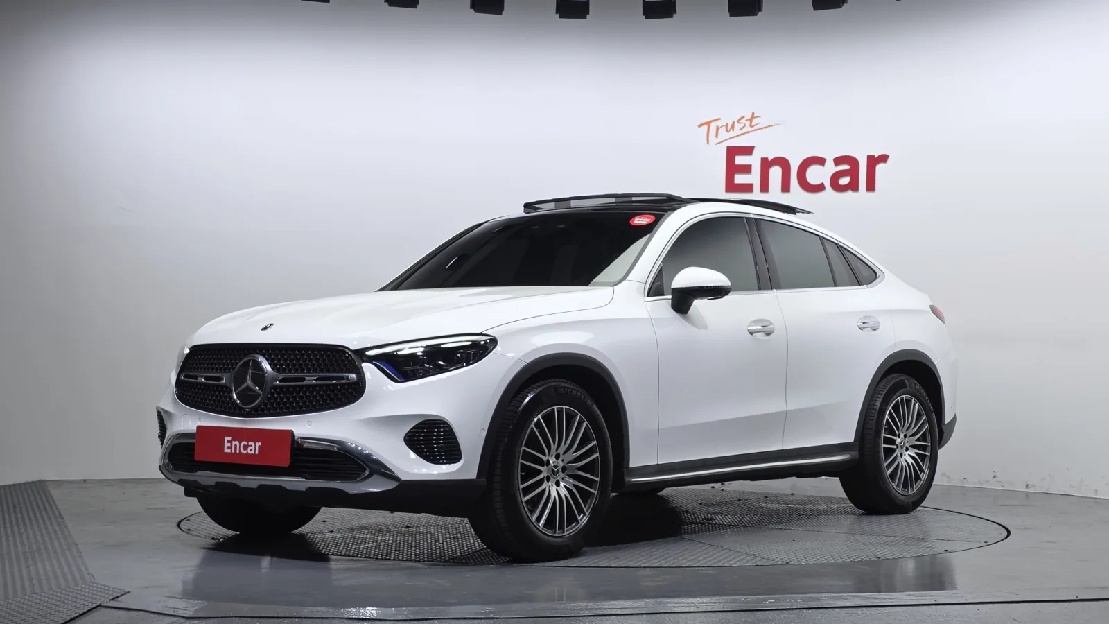 2025 Mercedes-Benz GLC-Class