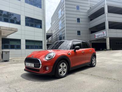 2019 MINI Cooper
