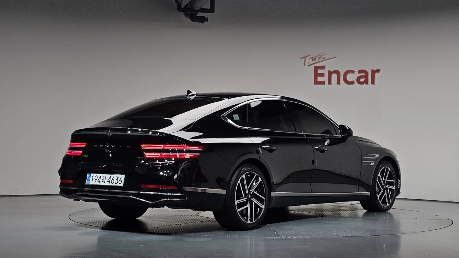 2025 Genesis G80