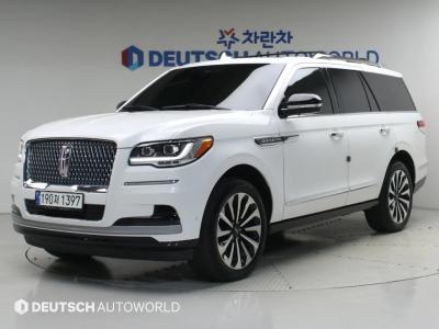 2022 Lincoln Navigator