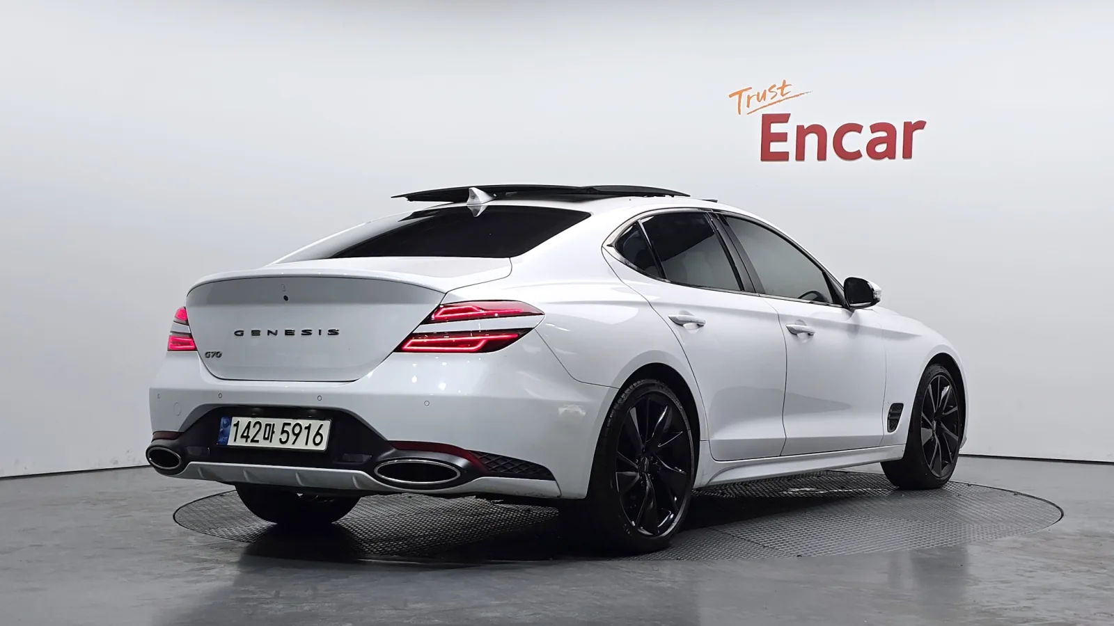2021 Genesis G70