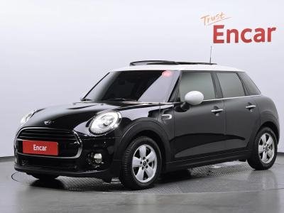 2016 MINI Cooper