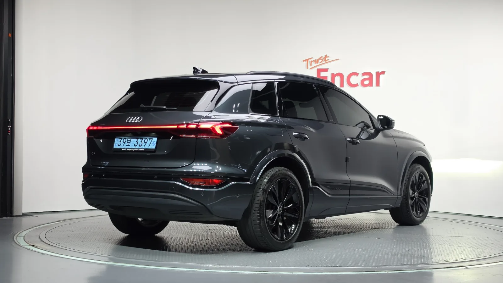 2025 Audi Q6 e-tron
