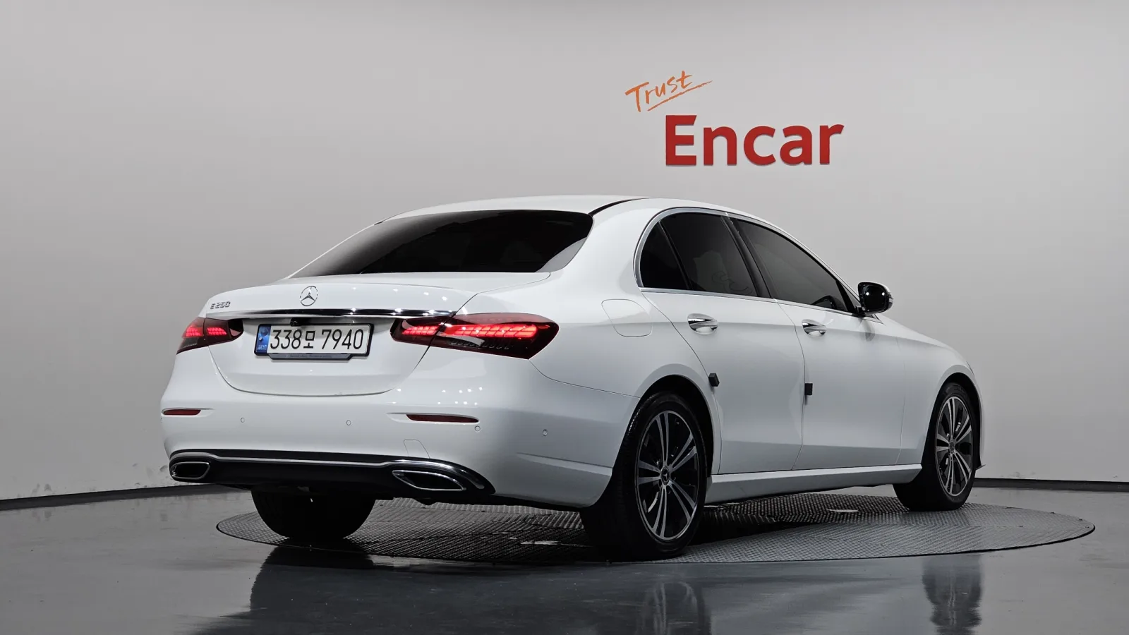 2021 Mercedes-Benz E-Class