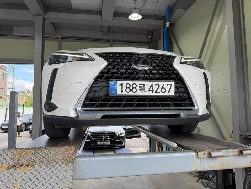 2024 Lexus UX