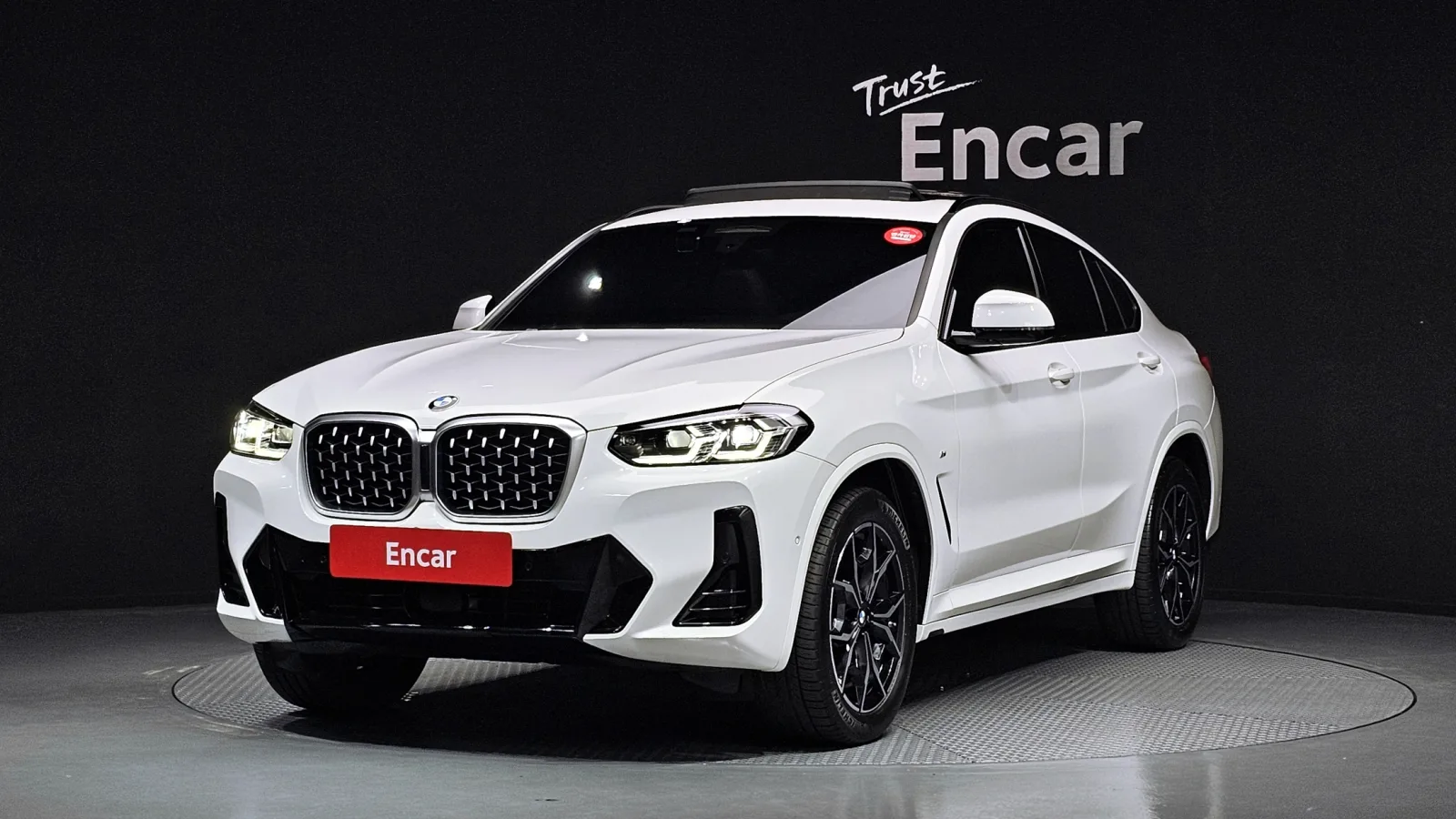 2022 BMW X4