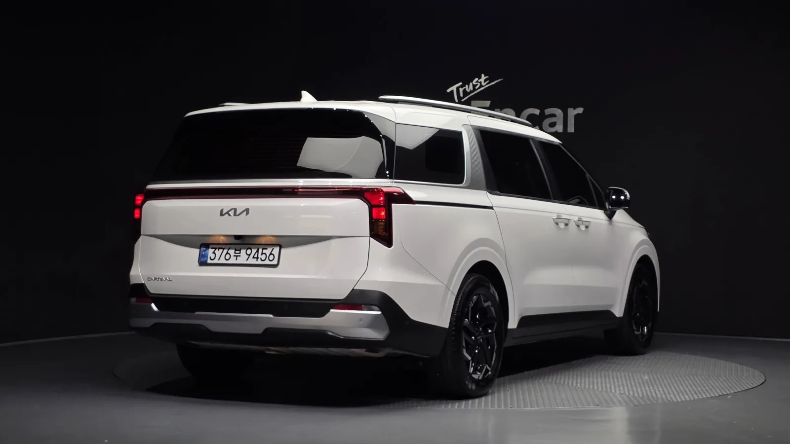 2025 Kia Carnival