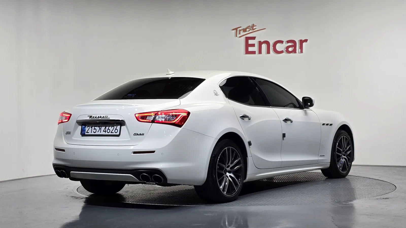 2018 Maserati Ghibli