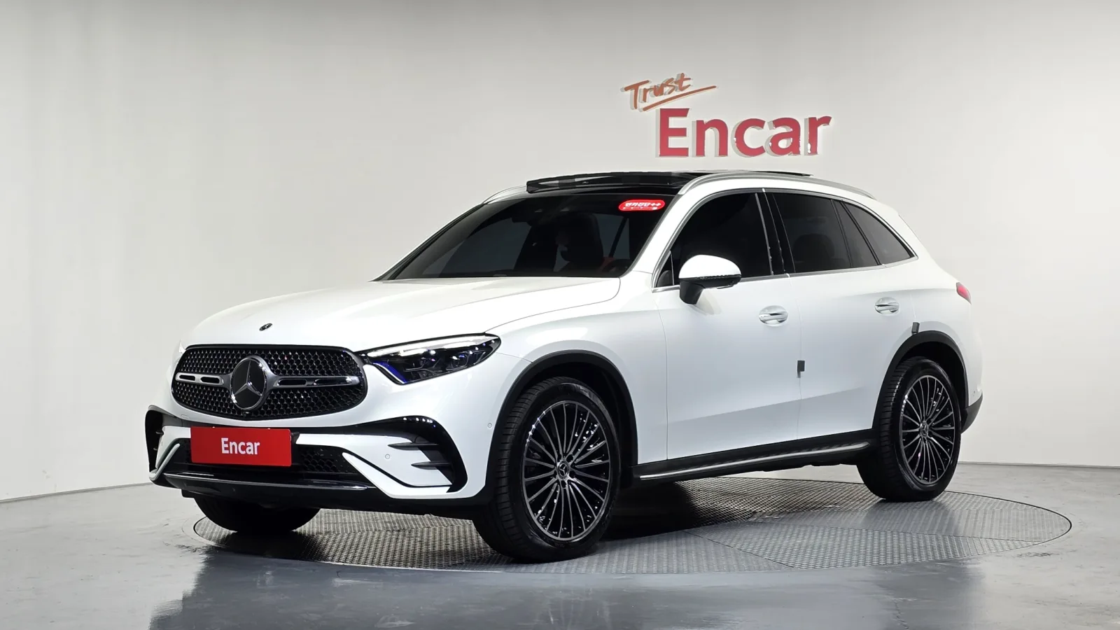2025 Mercedes-Benz GLC-Class