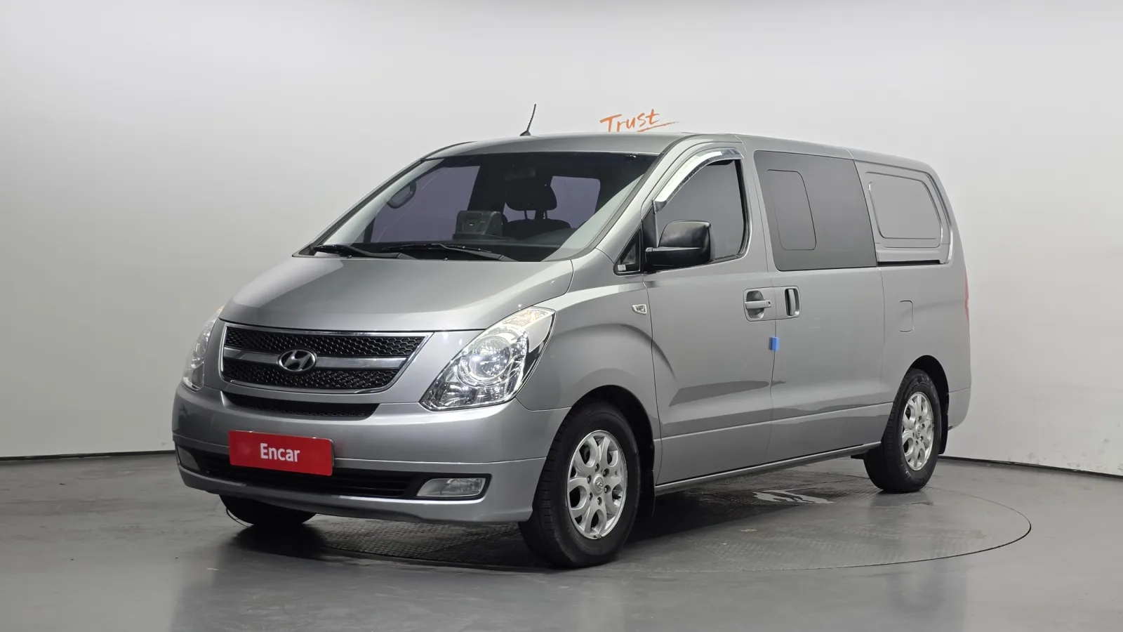 2013 Hyundai Starex