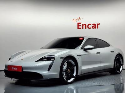 2022 Porsche Taycan