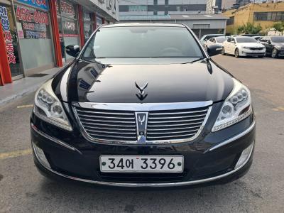 2012 Hyundai Equus