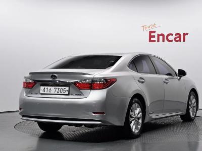 2013 Lexus ES