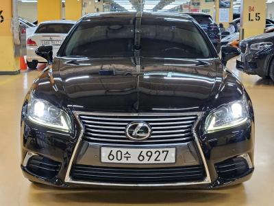 2014 Lexus LS