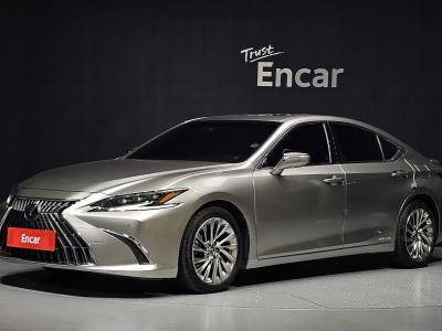 2022 Lexus ES