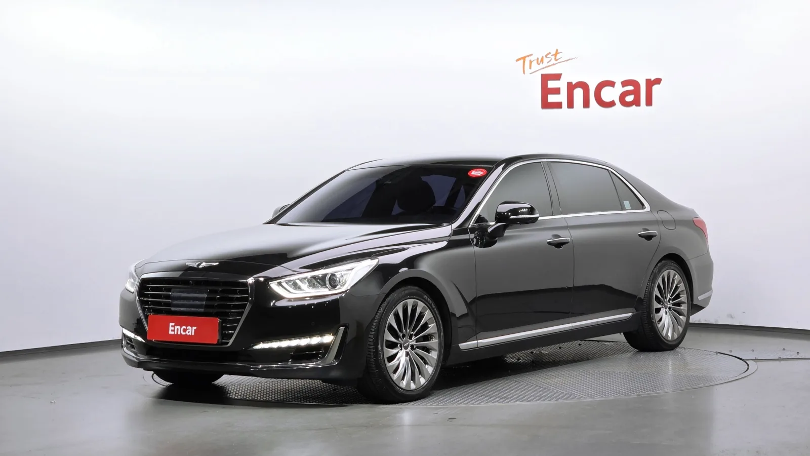 2018 Genesis EQ900