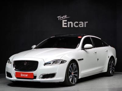 2019 Jaguar XJ
