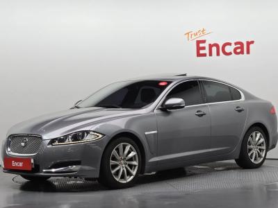 2013 Jaguar XF