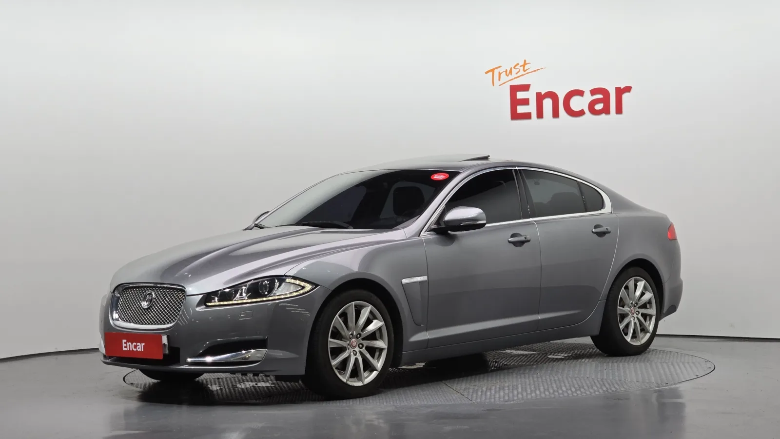 2013 Jaguar XF