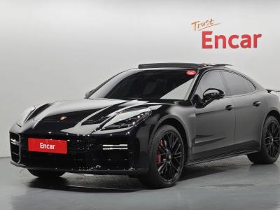 2025 Porsche Panamera