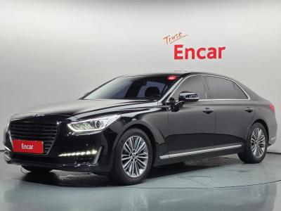 2017 Genesis EQ900