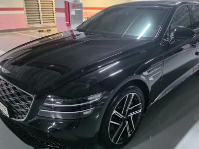 2025 Genesis G80