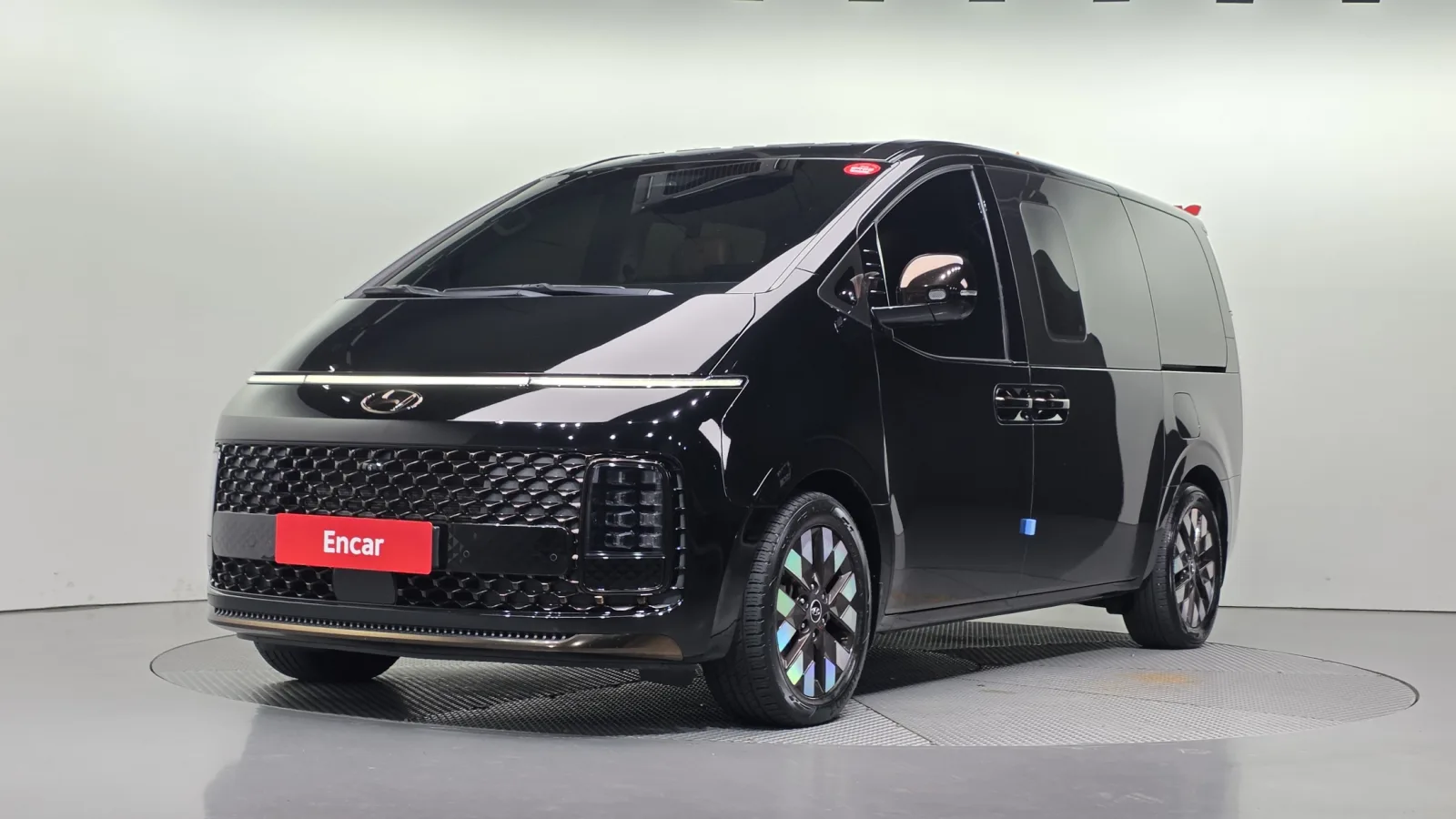 2022 Hyundai Staria