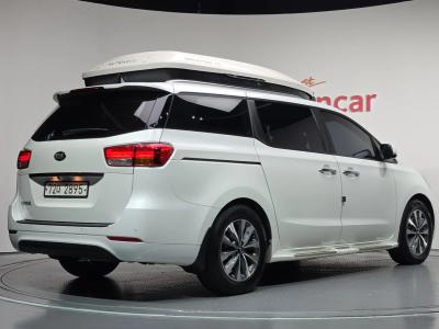 2016 Kia Carnival